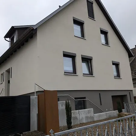 Apartment Moderne 70qm Og Nahe Wuerzburg, Daa, A3, A7, A81 In Fuchsstadt Reichenberg (Bavaria)