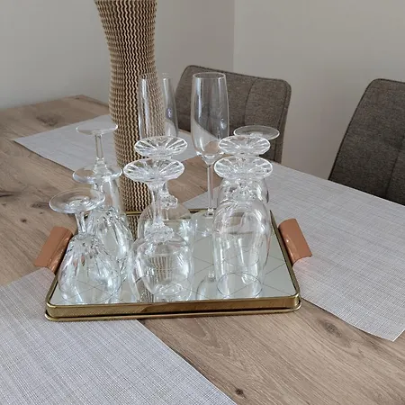 Apartment Moderne 70qm Og Nahe Wuerzburg, Daa, A3, A7, A81 In Fuchsstadt *