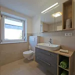 Moderne 70qm Nahe Wuerzburg, Daa, A3, A7, A81 In Fuchsstadt Lejlighed *