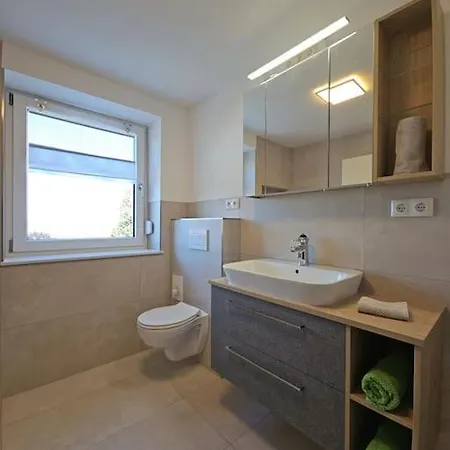Moderne 70qm Nahe Wuerzburg, Daa, A3, A7, A81 In Fuchsstadt Apartmán *