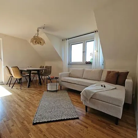Moderne 70qm Nahe Wuerzburg, Daa, A3, A7, A81 In Fuchsstadt Apartmán Reichenberg (Bavaria)