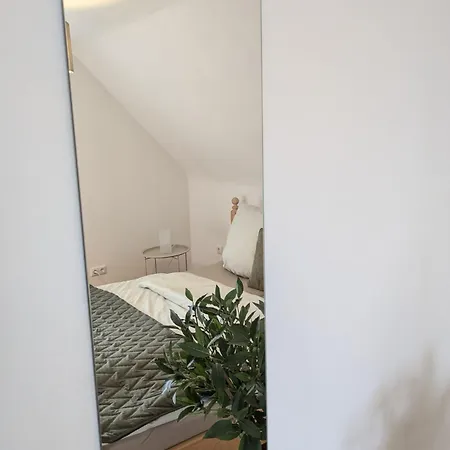 Apartmán Moderne 70qm Nahe Wuerzburg, Daa, A3, A7, A81 In Fuchsstadt Reichenberg (Bavaria)